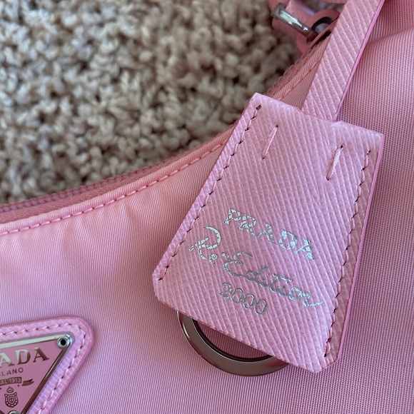 prada re edition - Picture 5 of 11